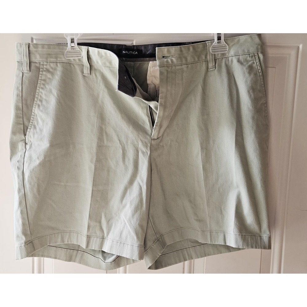 Nautica Men's Shorts 38W‎ Green Flat Front Casual Chino Stretch Lightweight